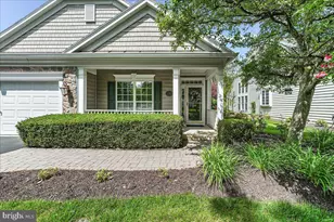 112 Petunia Dr, Kennett Square, PA 19348 - Photo 2