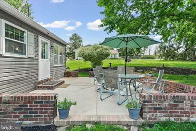 207 W Woodview Road, West Grove, PA 19390 - Photo 8