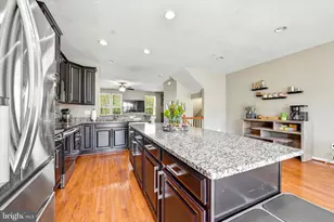 1840 Honeysuckle Ct, Downingtown, PA 19335 - Photo 4