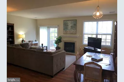 371 Oxer Ct, Devon, PA 19333 - Photo 2