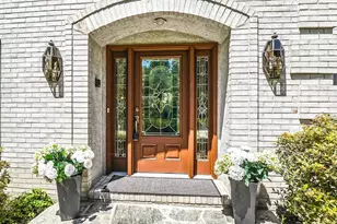 827 Nathan Hale Dr, West Chester, PA 19382 - Photo 2