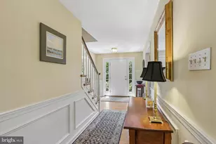 124 Ladderback Ln, Devon, PA 19333 - Photo 8
