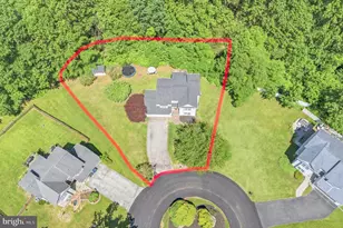 506 Augusta Dr, Coatesville, PA 19320 - Photo 2