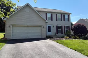 414 Flagstone Cir, Coatesville, PA 19320 - Photo 2