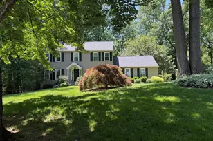 702 Great Oak Ln, Kennett Square, PA 19348 - Photo 2