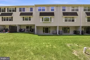 324 Carlyn Ct, Downingtown, PA 19335 - Photo 4