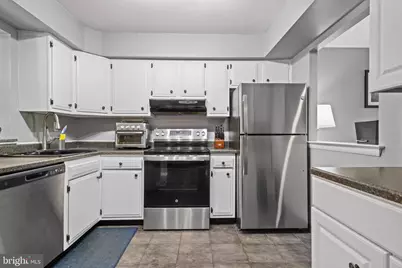 231 Summit House #231, West Chester, PA 19382 - Photo 6