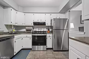 231 Summit House, West Chester, PA 19382 - Photo 6