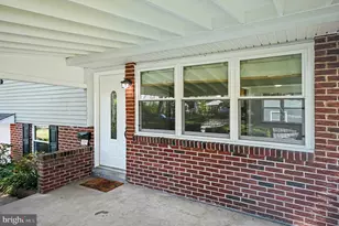 529 Columbia Ave, Phoenixville, PA 19460 - Photo 6