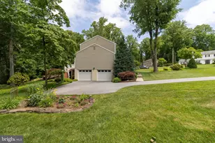 405 Brookwood Dr, Downingtown, PA 19335 - Photo 18