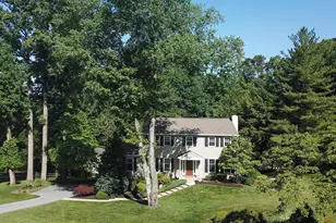 405 Brookwood Dr, Downingtown, PA 19335 - Photo 2