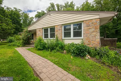 115 Merlin Road, Phoenixville, PA 19460 - Photo 2