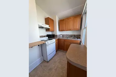 22 N Darlington Street #SECOND FLOOR, West Chester, PA 19380 - Photo 4