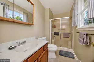 21 Berkley Dr, Downingtown, PA 19335 - Photo 10