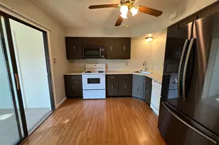 142 Harvest Ln, Phoenixville, PA 19460 - Photo 6