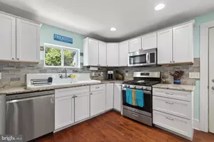 43 Oak St, Phoenixville, PA 19460 - Photo 8