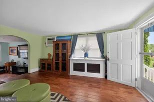 43 Oak St, Phoenixville, PA 19460 - Photo 4