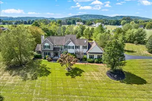 132 Barton Dr, Spring City, PA 19475 - Photo 4