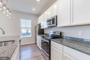11 Wildflower Ln, Parkesburg, PA 19365 - Photo 6
