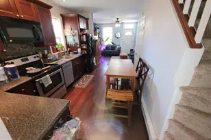 422 Gold Street St, Phoenixville, PA 19460 - Photo 4