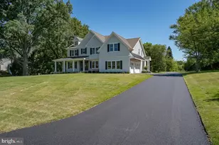 2074 Fox Creek Rd, Berwyn, PA 19312 - Photo 2