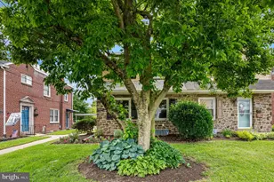 1024 W Bridge St, Phoenixville, PA 19460 - Photo 2