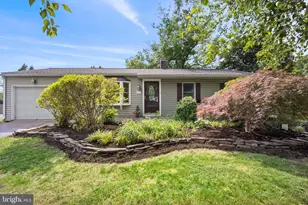 52 Prizer Rd, Phoenixville, PA 19460 - Photo 2