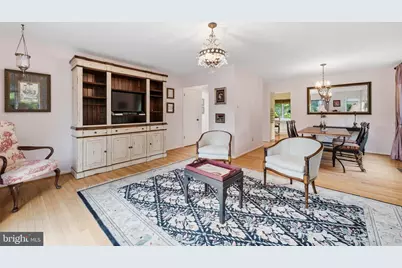 602 Franklin Way #602, West Chester, PA 19380 - Photo 2