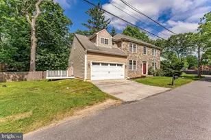 224 Hearn Ave, Berwyn, PA 19312 - Photo 2