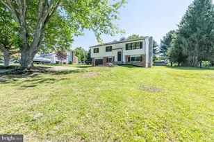 1005 Ericsson Dr, Coatesville, PA 19320 - Photo 2