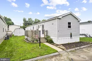 10 Vintage Ln, Honey Brook, PA 19344 - Photo 2