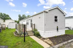 10 Vintage Ln, Honey Brook, PA 19344 - Photo 1