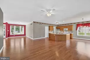 307 Sawgrass Ct, Honey Brook, PA 19344 - Photo 4