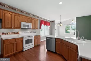 307 Sawgrass Ct, Honey Brook, PA 19344 - Photo 8