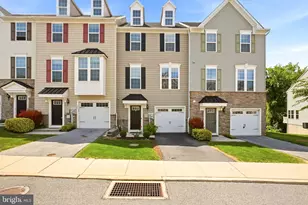 128 Cricket Dr, Malvern, PA 19355 - Photo 2