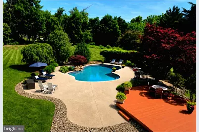 31 Barrington Lane, Chester Springs, PA 19425 - Photo 2
