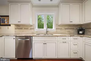 1117 Ross Ln, Phoenixville, PA 19460 - Photo 6