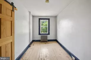 239 Hall St, Phoenixville, PA 19460 - Photo 12