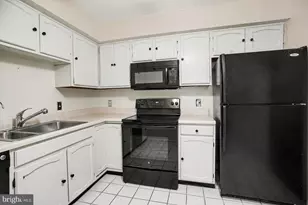 205 Valley Stream Ln, Chesterbrook, PA 19087 - Photo 6