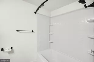 205 Valley Stream Ln, Chesterbrook, PA 19087 - Photo 16