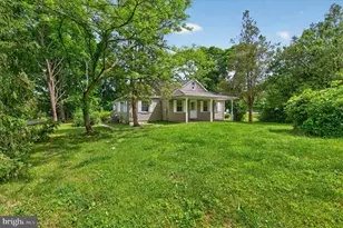 2680 Charlestown Rd, Phoenixville, PA 19460 - Photo 2