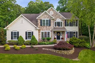 100 Pine Tree Dr, Honey Brook, PA 19344 - Photo 2