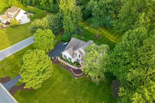 100 Pine Tree Dr, Honey Brook, PA 19344 - Photo 4