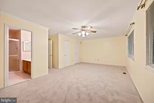 127 Woodgate Ln, Paoli, PA 19301 - Photo 14