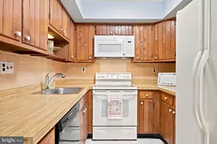 127 Woodgate Ln, Paoli, PA 19301 - Photo 8