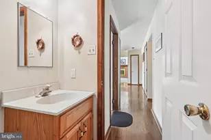 8 Long Dr, Downingtown, PA 19335 - Photo 28