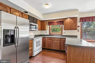 8 Long Dr, Downingtown, PA 19335 - Photo 16