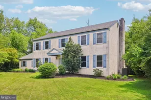 8 Long Dr, Downingtown, PA 19335 - Photo 2