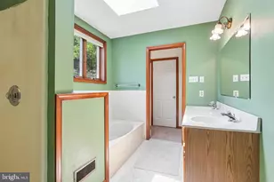 8 Long Dr, Downingtown, PA 19335 - Photo 38