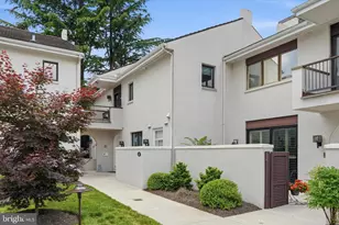 4 Dezac, Devon, PA 19333 - Photo 1